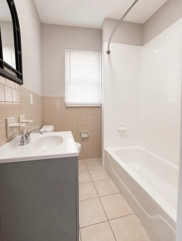 32 Callender St #3, Boston, MA Photo #5