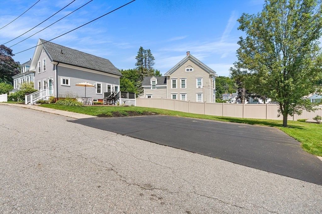 1 Lake Ave, Amesbury, MA, 1 Lake Ave, Amesbury, MA Photo #27