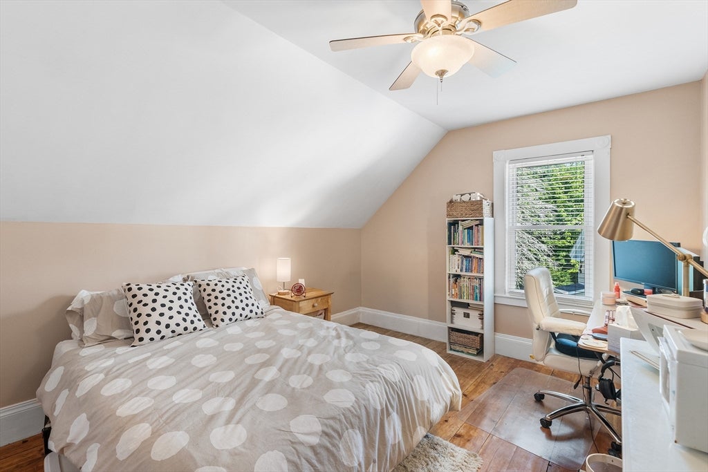 1 Lake Ave, Amesbury, MA, 1 Lake Ave, Amesbury, MA Photo #14