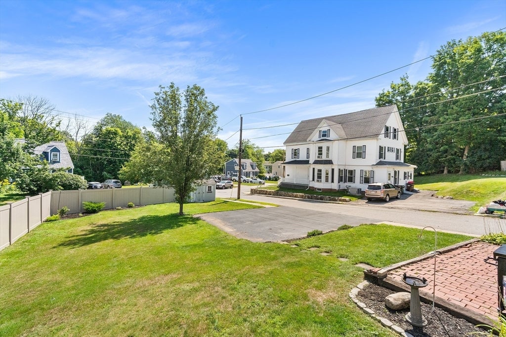1 Lake Ave, Amesbury, MA, 1 Lake Ave, Amesbury, MA Photo #22