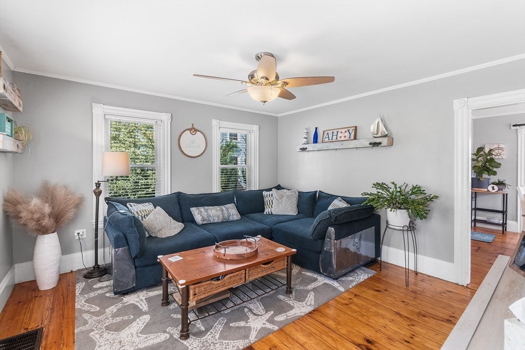 1 Lake Ave, Amesbury, MA, 1 Lake Ave, Amesbury, MA Photo #9