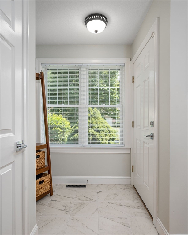 22 Pomeroy Meadow Rd 21