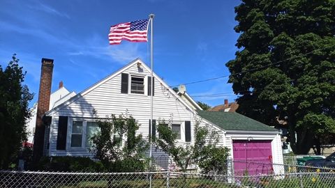 12 W Colony Lynn MA 01902