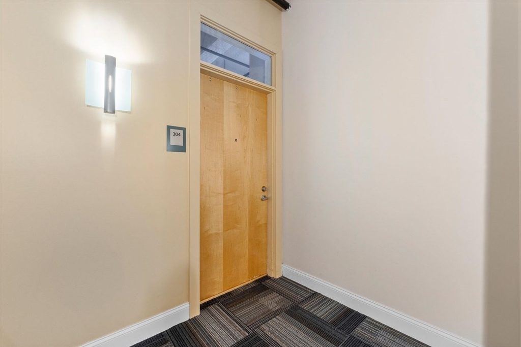 51 Lafayette Street 304