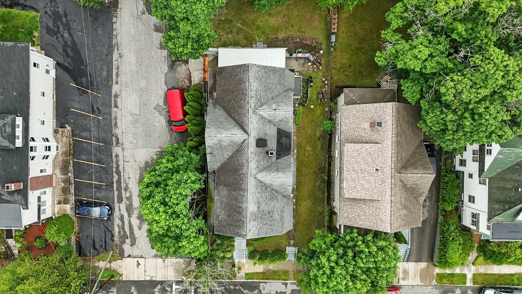 10 Holland Rd