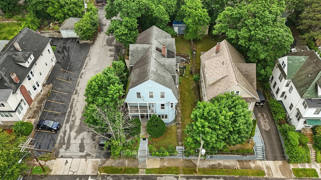 10 Holland Rd