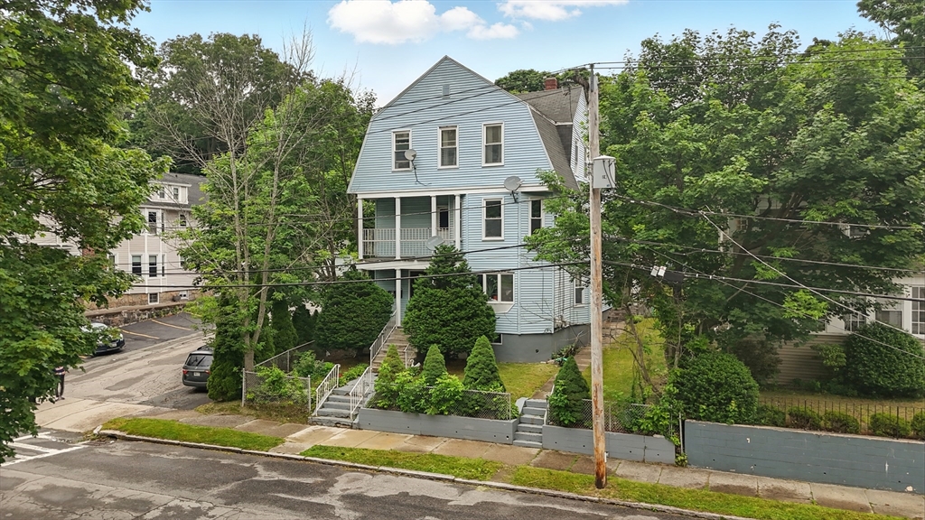 10 Holland Rd