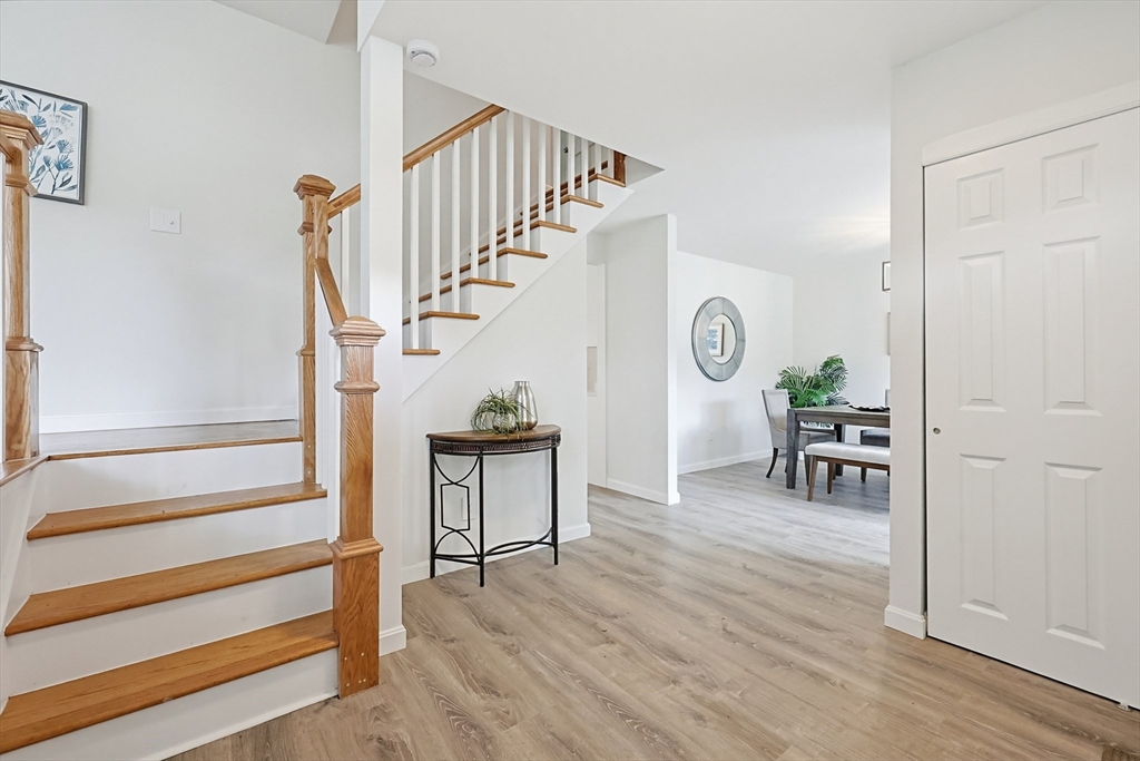 37 Temi Rd, Holliston, MA Photo #2