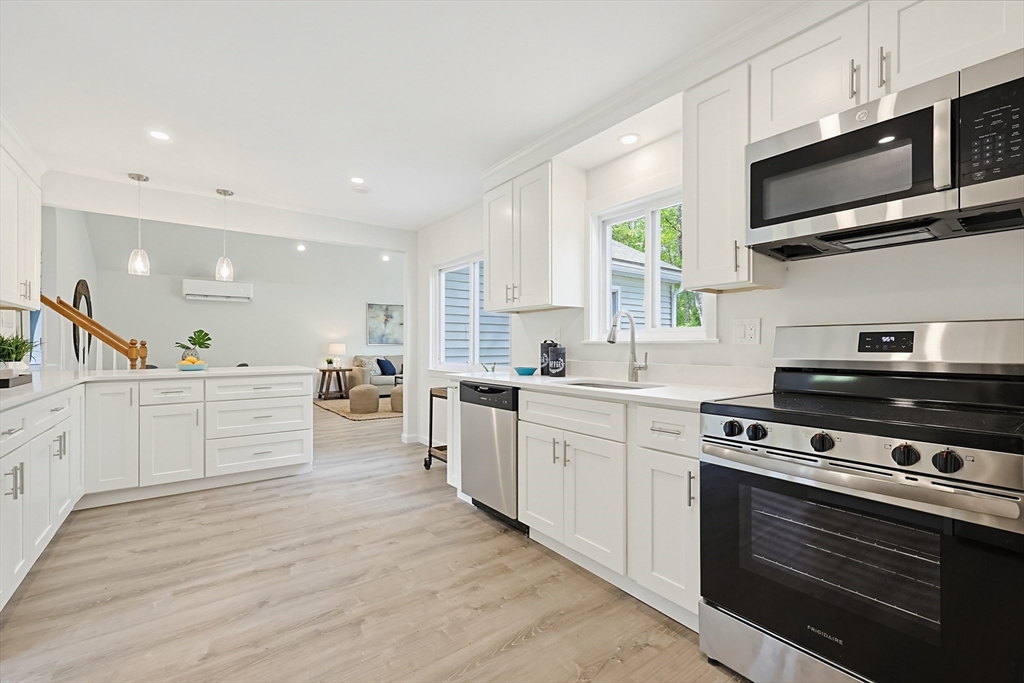 37 Temi Rd, Holliston, MA Photo #9