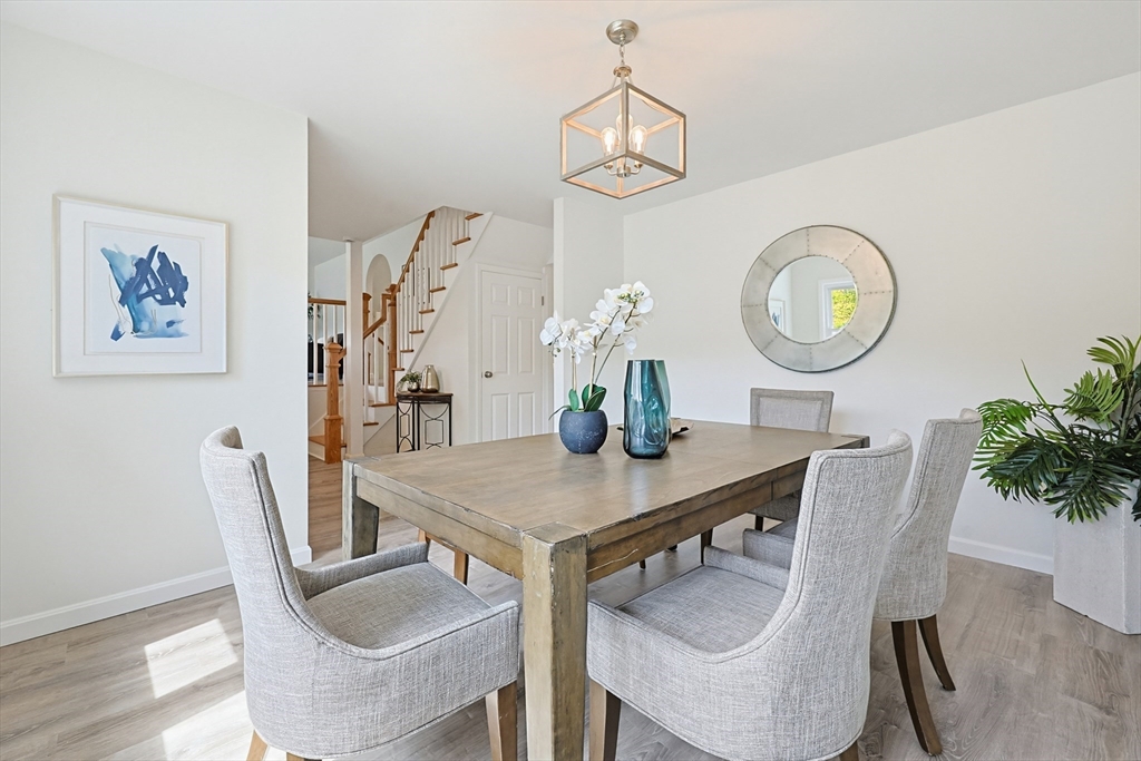37 Temi Rd, Holliston, MA Photo #4