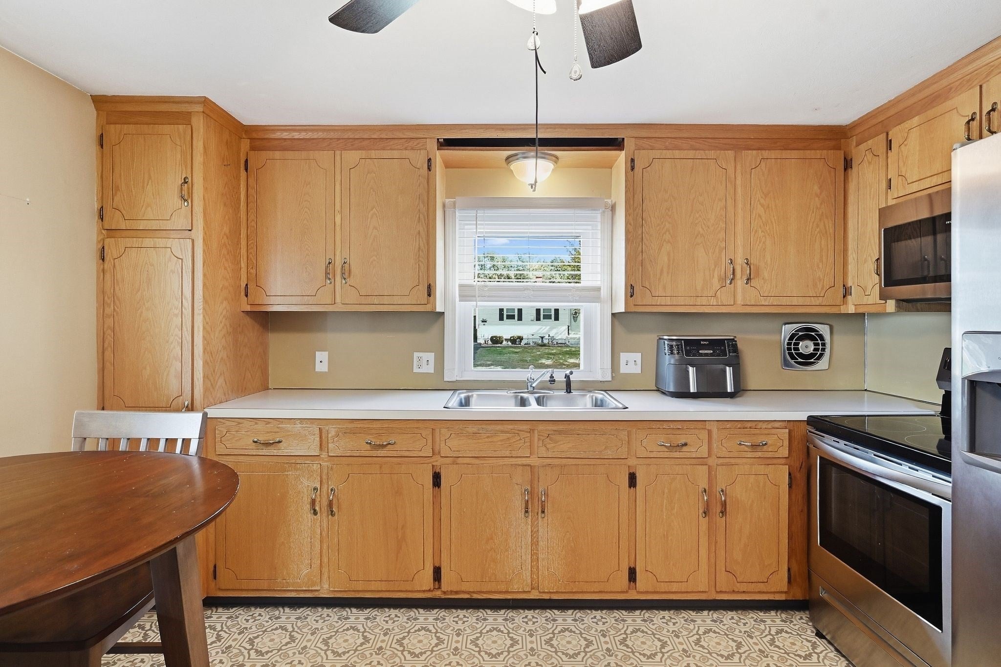9 Brook St, South Hadley, MA Photo #10