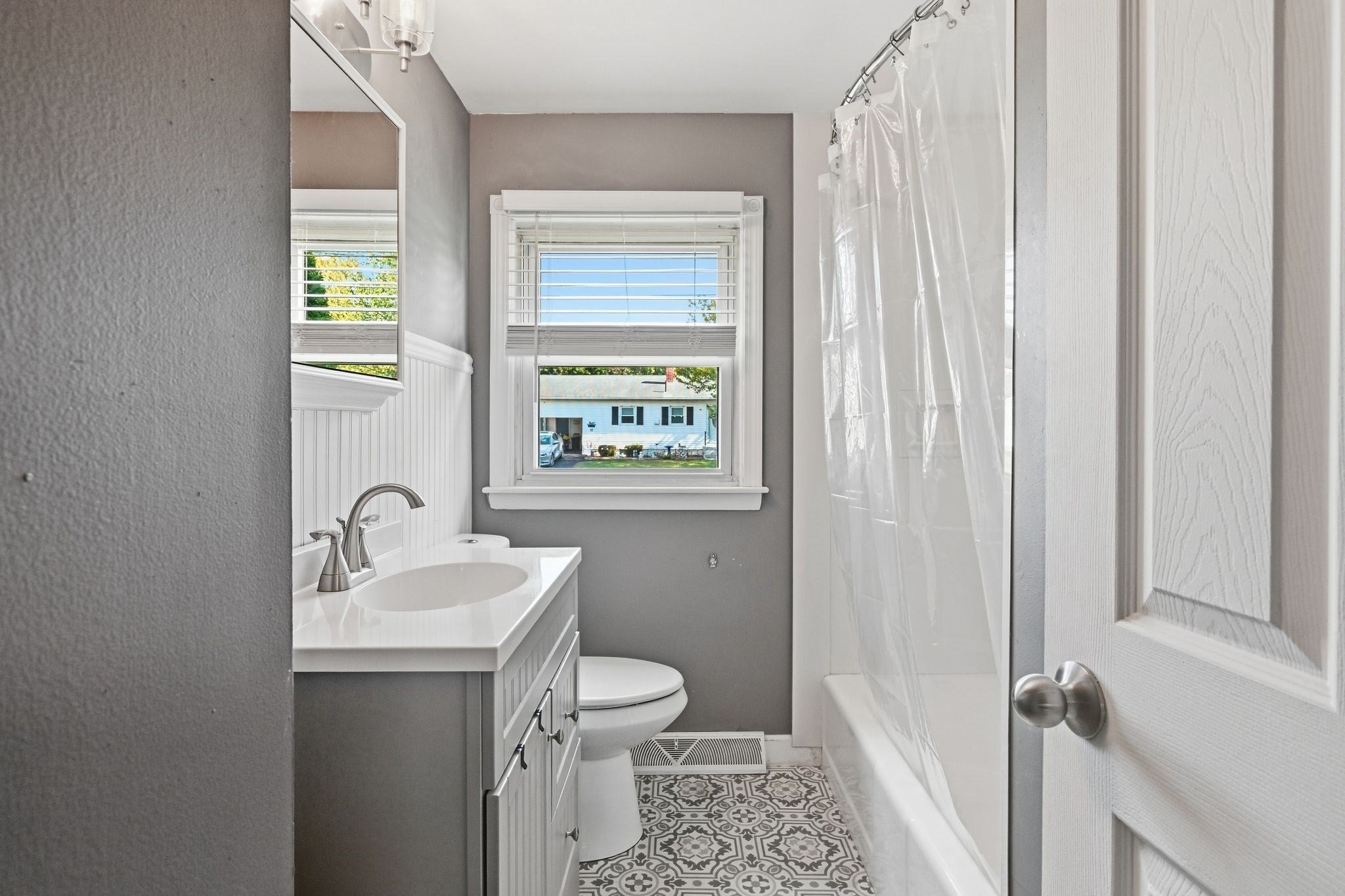 9 Brook St, South Hadley, MA Photo #20
