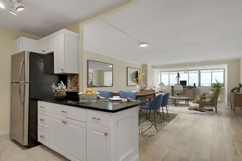 8 Whittier Pl 22B Boston MA 02114