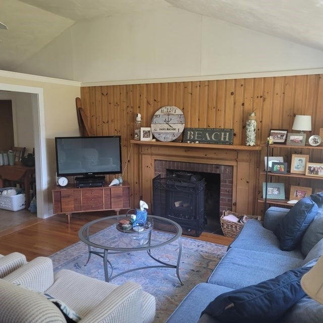 32 Chadwick Ave, Barnstable, MA Photo #7