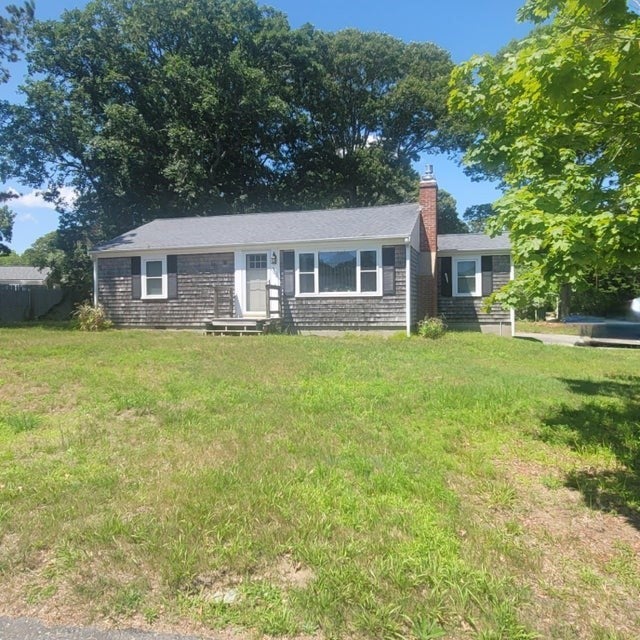 32 Chadwick Ave, Barnstable, MA Photo #1