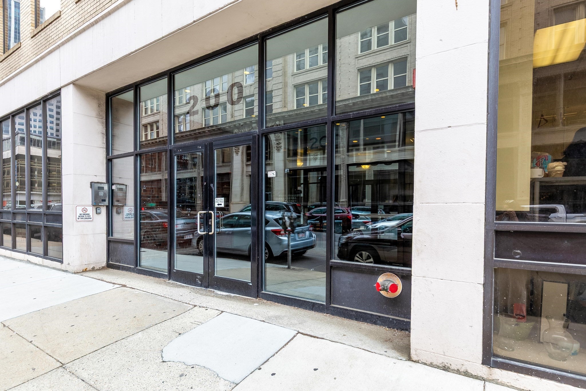 200 Lincoln St 401