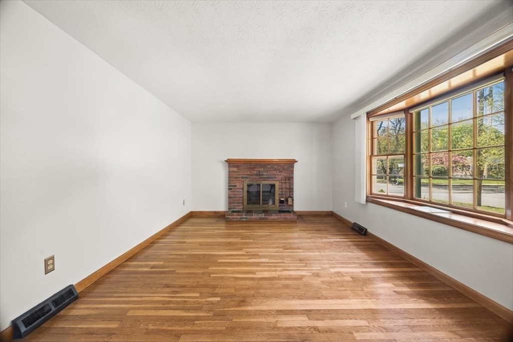 7 Glen Echo Blvd, Stoughton, MA Photo #10