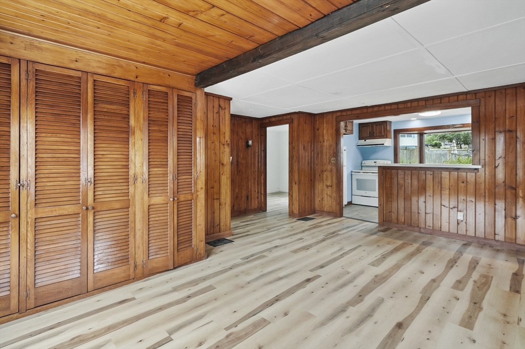 18 Amory Road