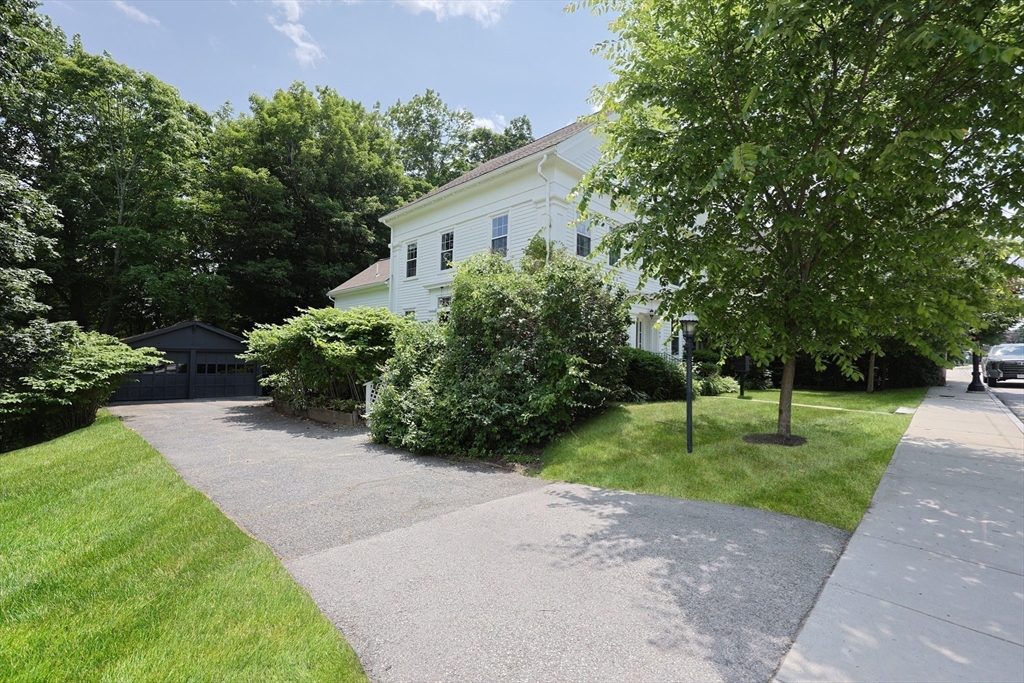 193 Main St