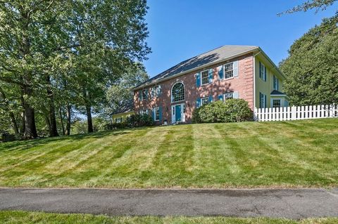 11 Country Way Shrewsbury MA 01545