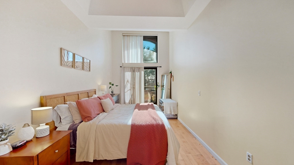 96 Old Colony Ave 212