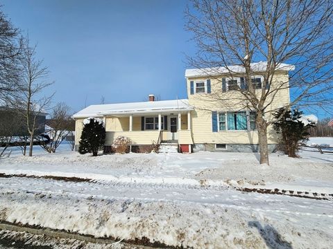 Photo of 115 Main St, Cheshire, MA 01225 (MLS # 73471328)