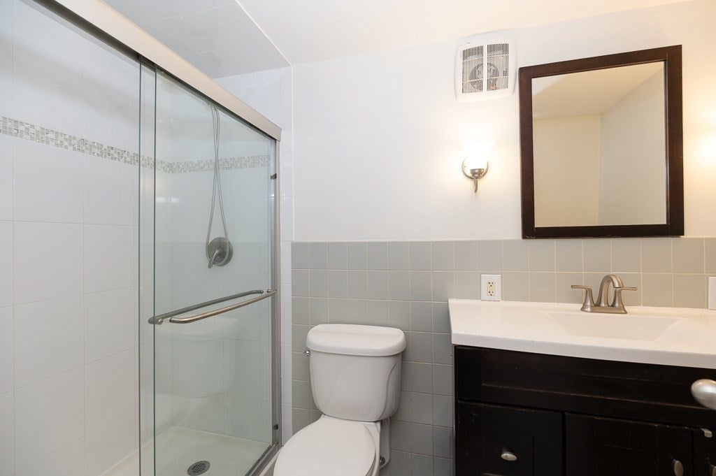 300 Lynn Shore Dr #307, Lynn, MA, 300 Lynn Shore Dr #307, Lynn, MA Photo #27