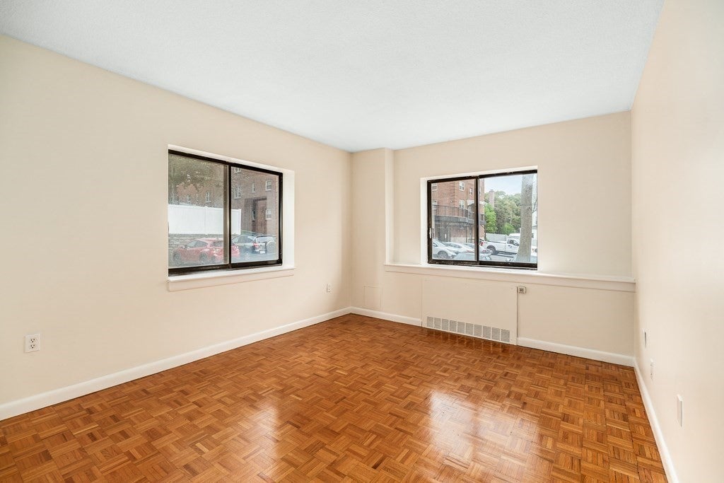 300 Lynn Shore Dr #307, Lynn, MA, 300 Lynn Shore Dr #307, Lynn, MA Photo #25