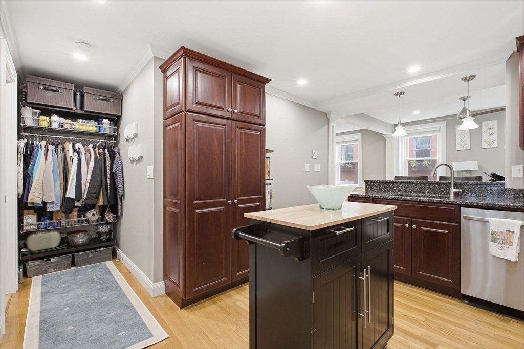 34 Clark St 5