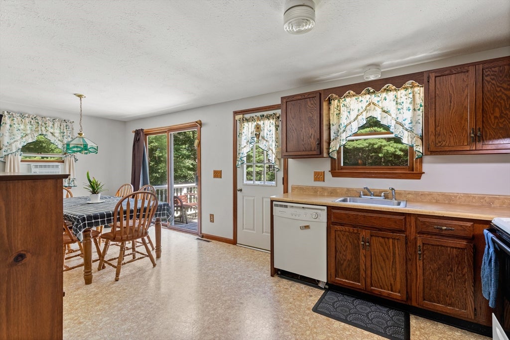 49 Forest St, Carver, MA, 49 Forest St, Carver, MA Photo #7
