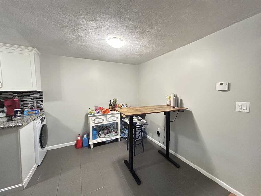 1191 Main Street 11
