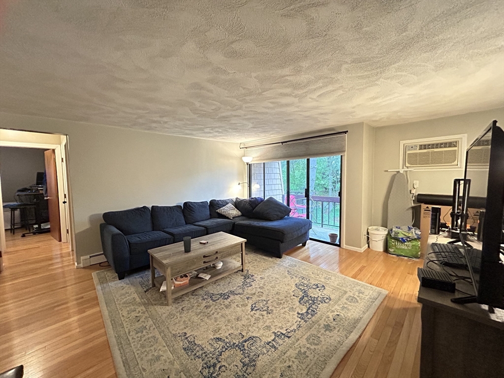 1191 Main Street 11
