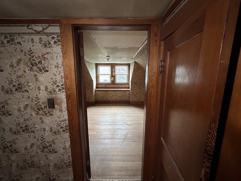 15 Conway St, Beverly, MA Photo #20