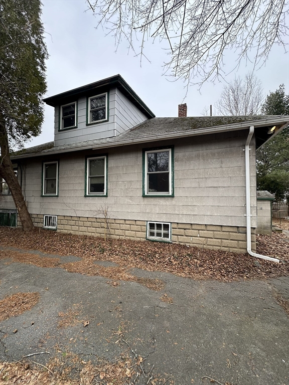 15 Conway St