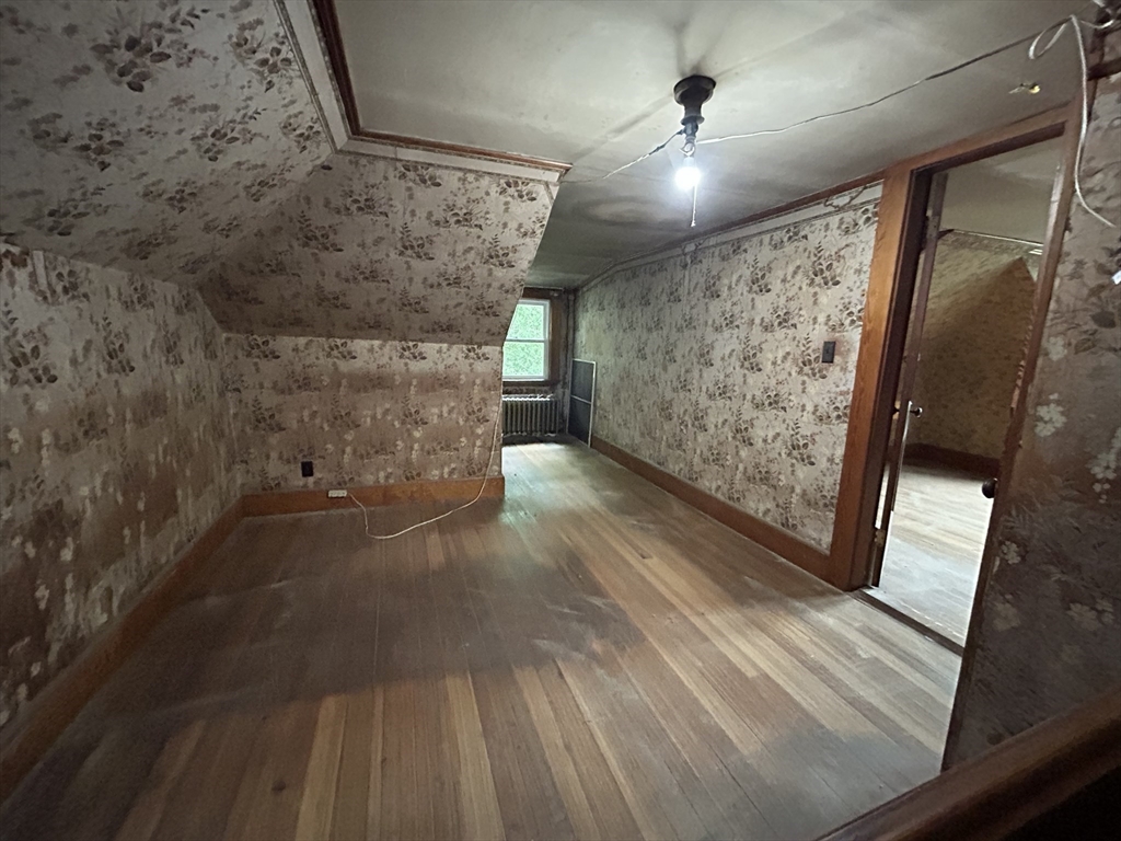 15 Conway St, Beverly, MA Photo #17
