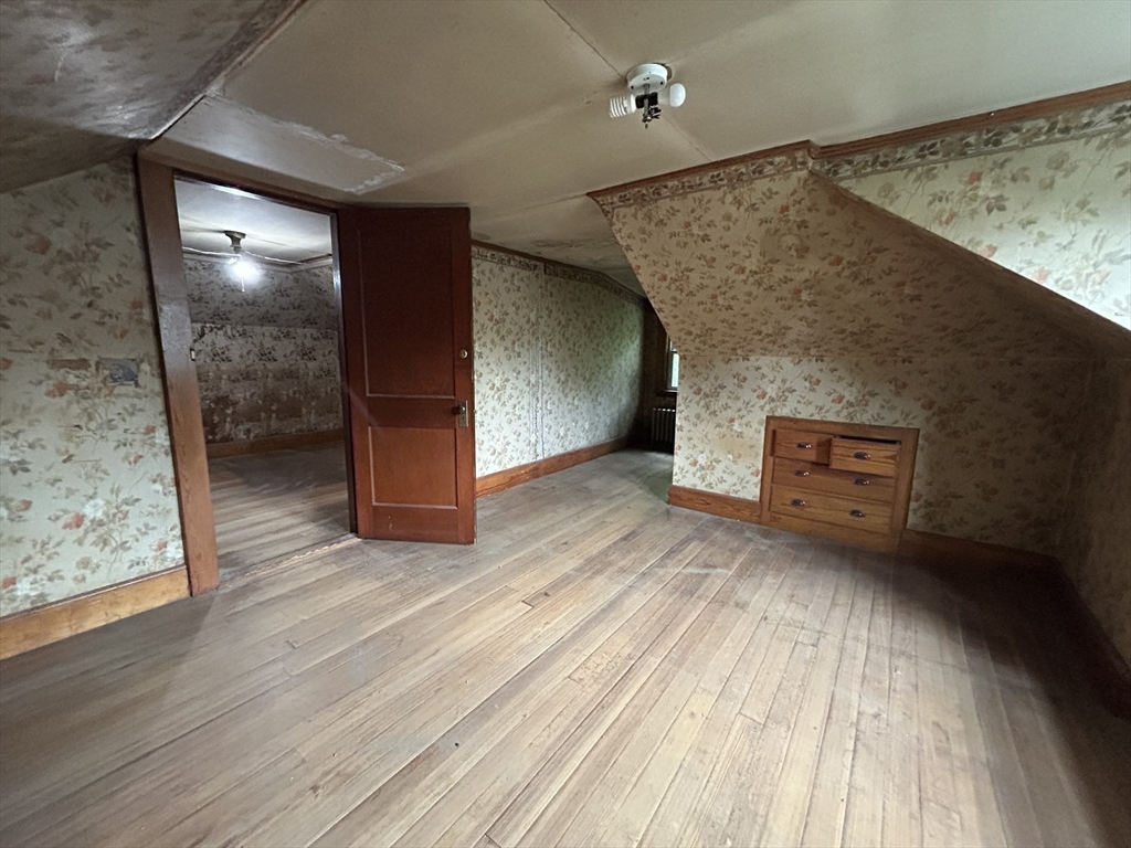 15 Conway St, Beverly, MA Photo #19