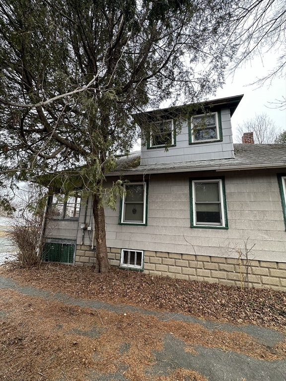 15 Conway St