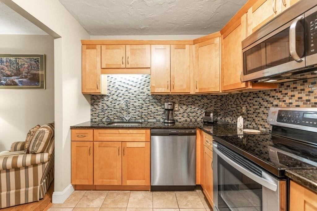 100 Fellsview Ter 106