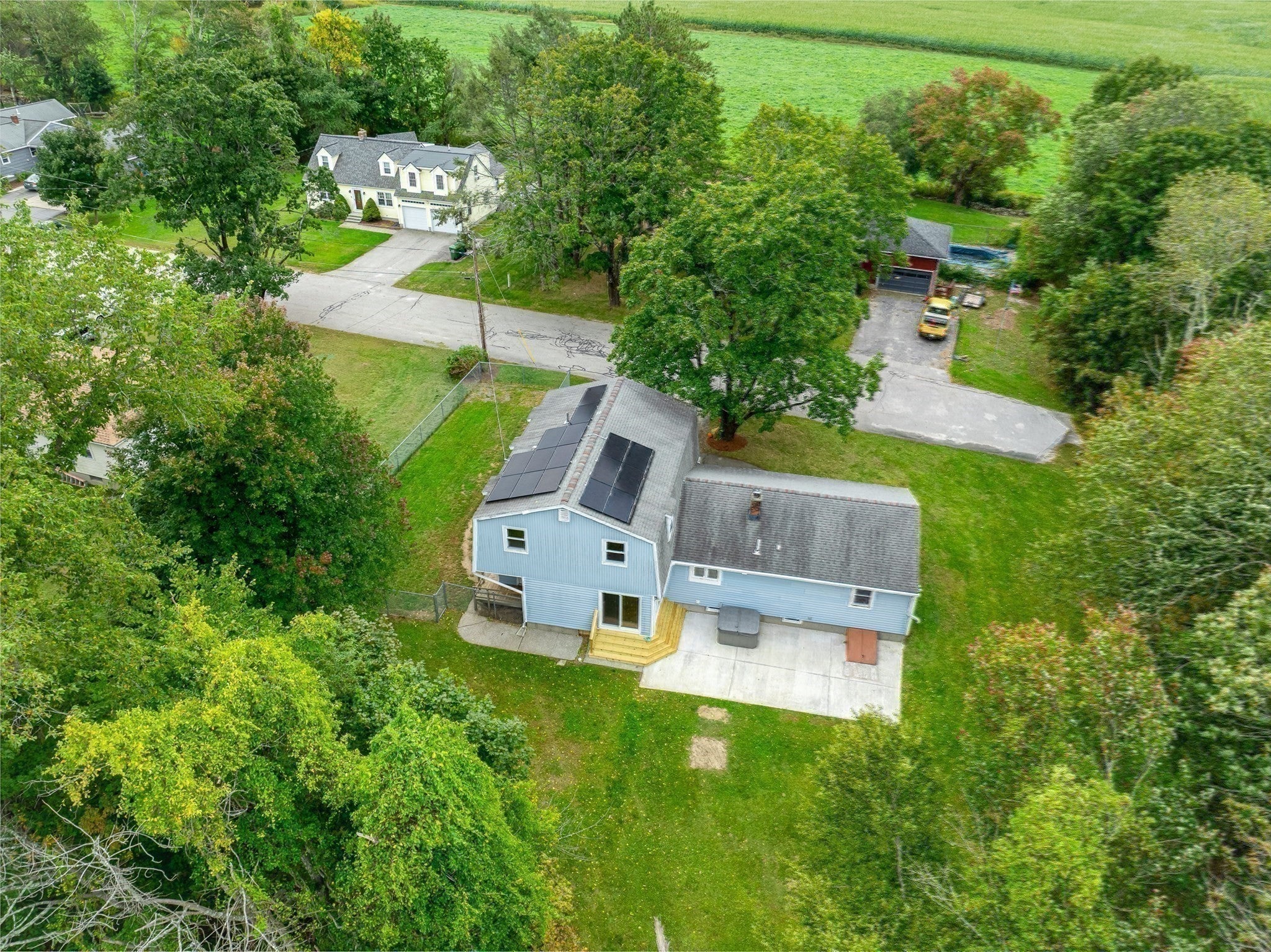 48 Sunset Drive, Northbridge, MA Photo #35