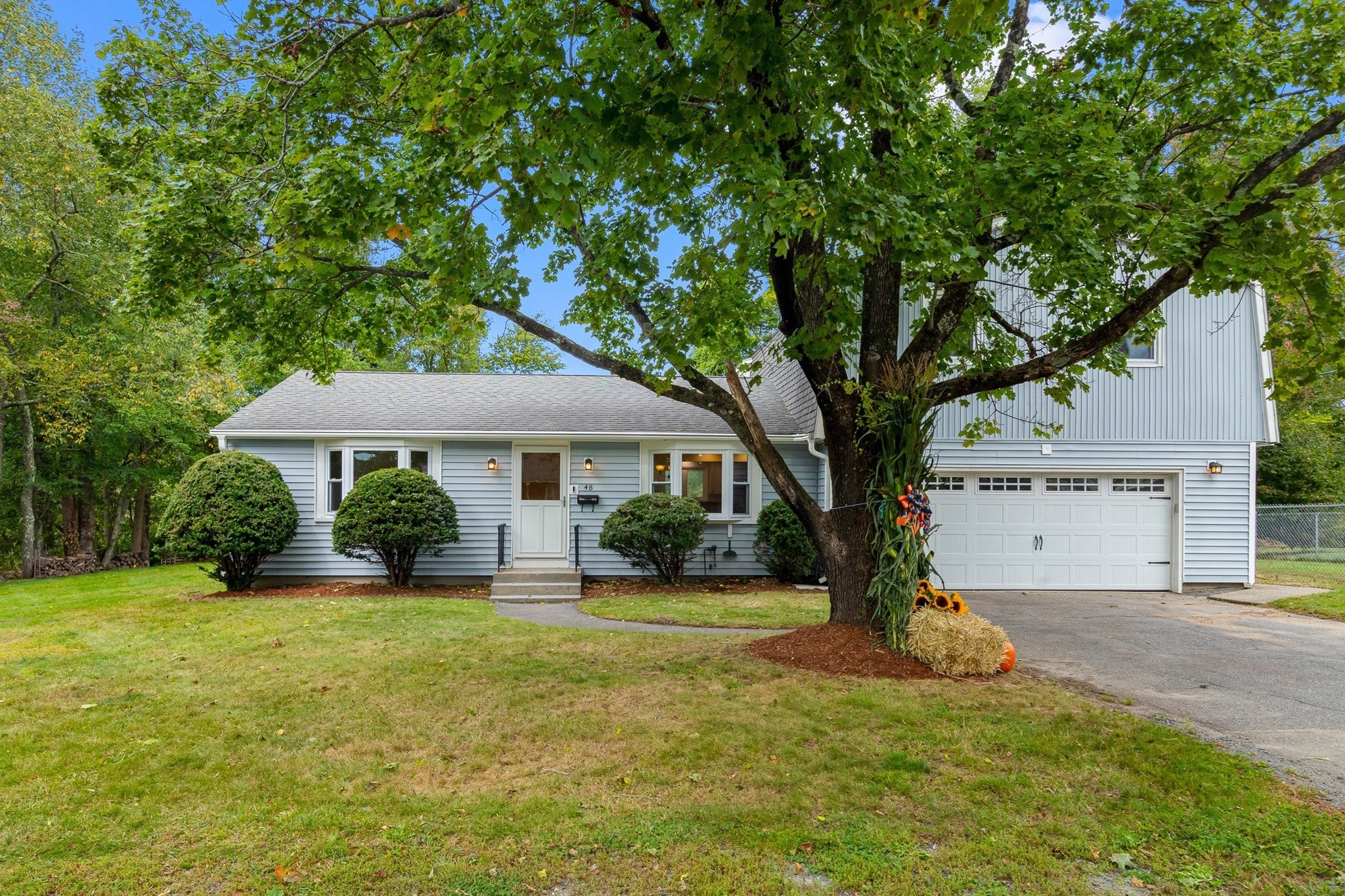 48 Sunset Drive, Northbridge, MA Photo #1