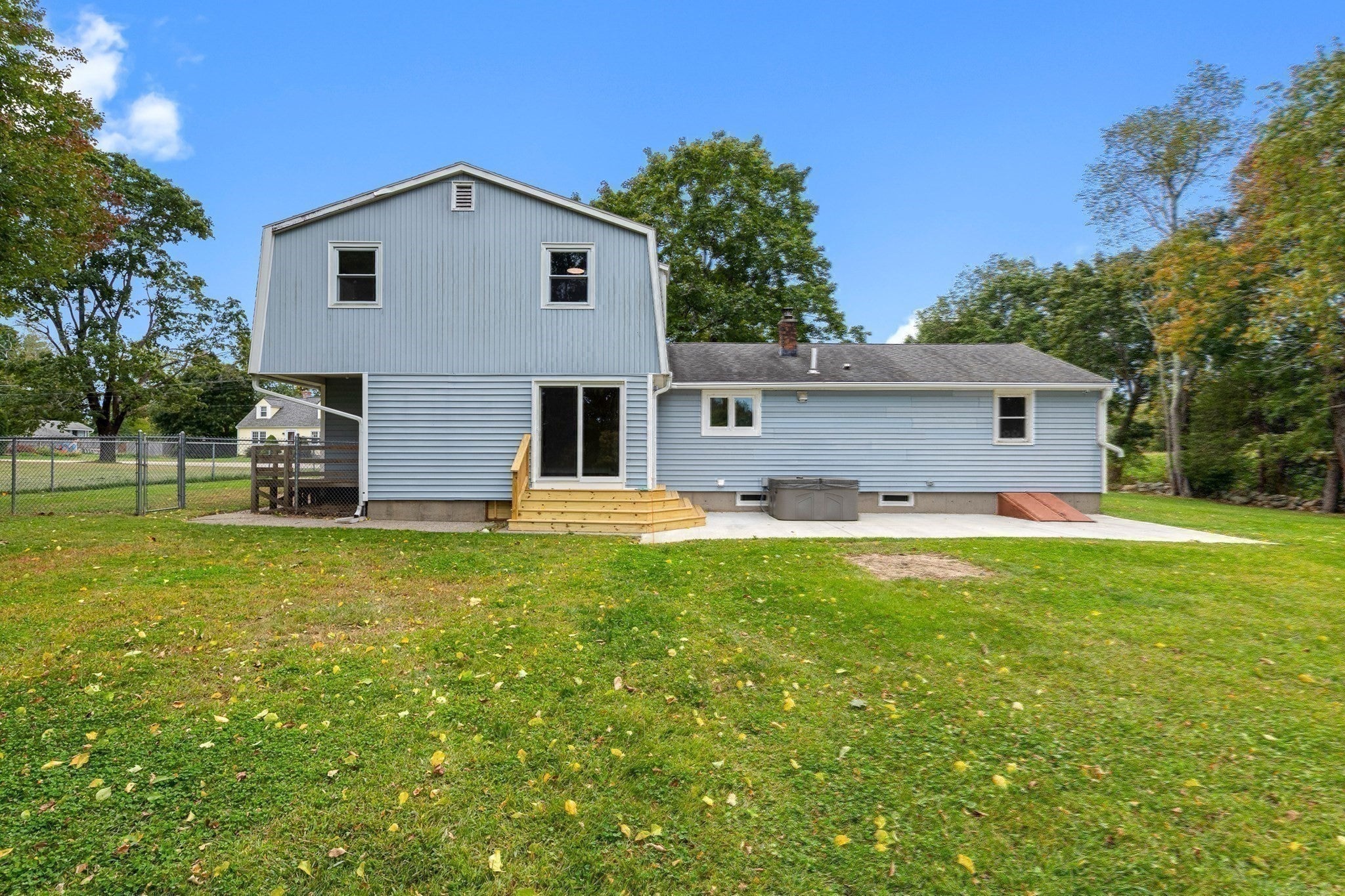 48 Sunset Drive, Northbridge, MA Photo #33