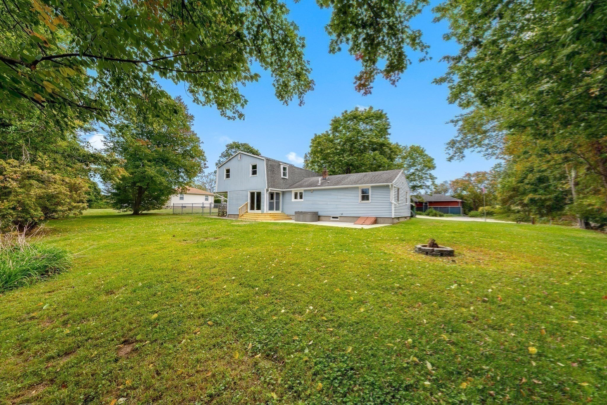 48 Sunset Drive, Northbridge, MA Photo #37