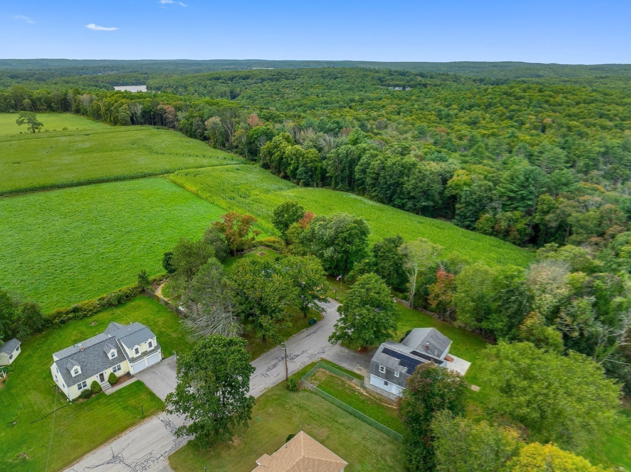 48 Sunset Drive, Northbridge, MA Photo #39