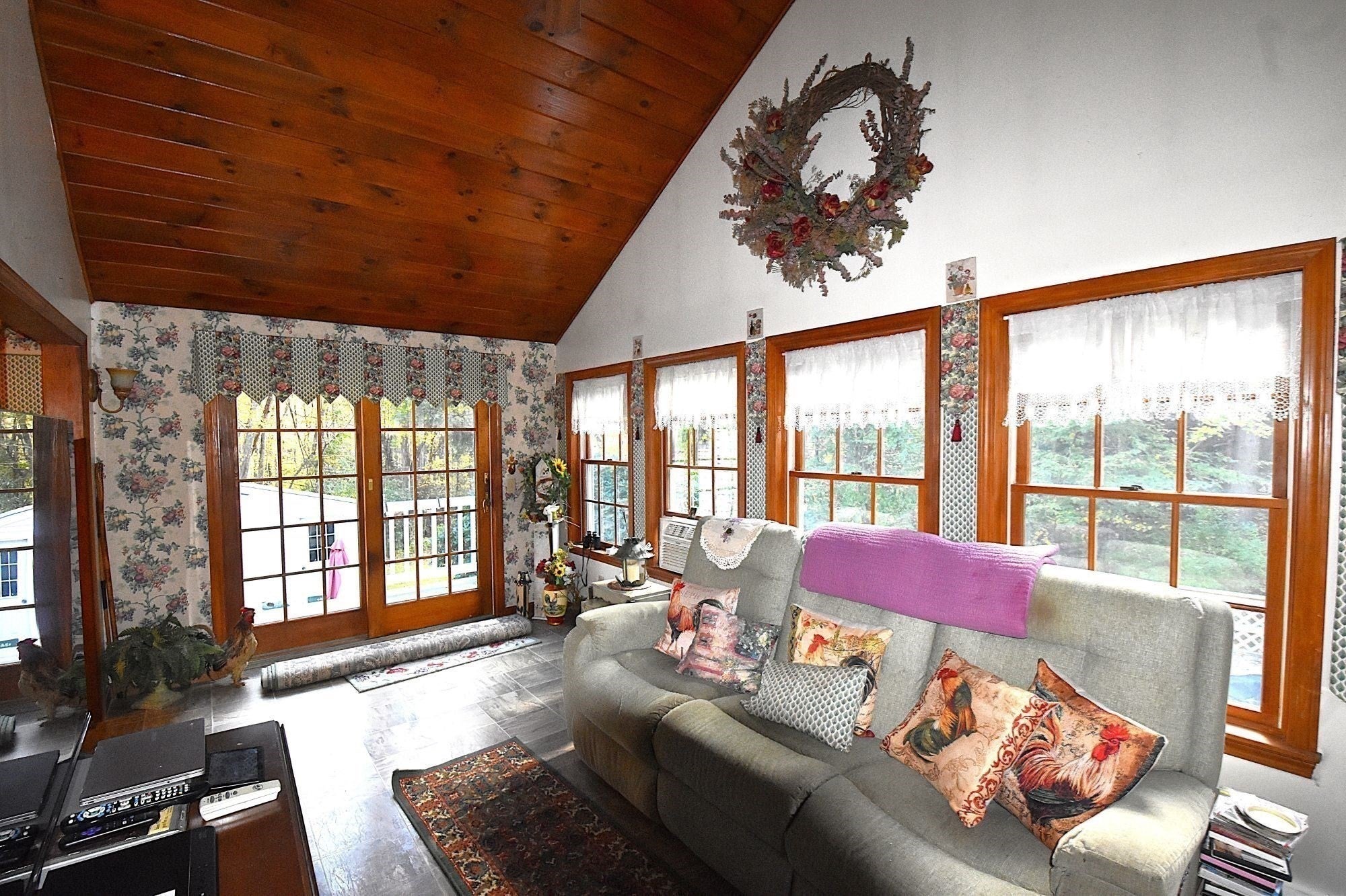 17 Wedgewood Ln, Millbury, MA, 17 Wedgewood Ln, Millbury, MA Photo #8