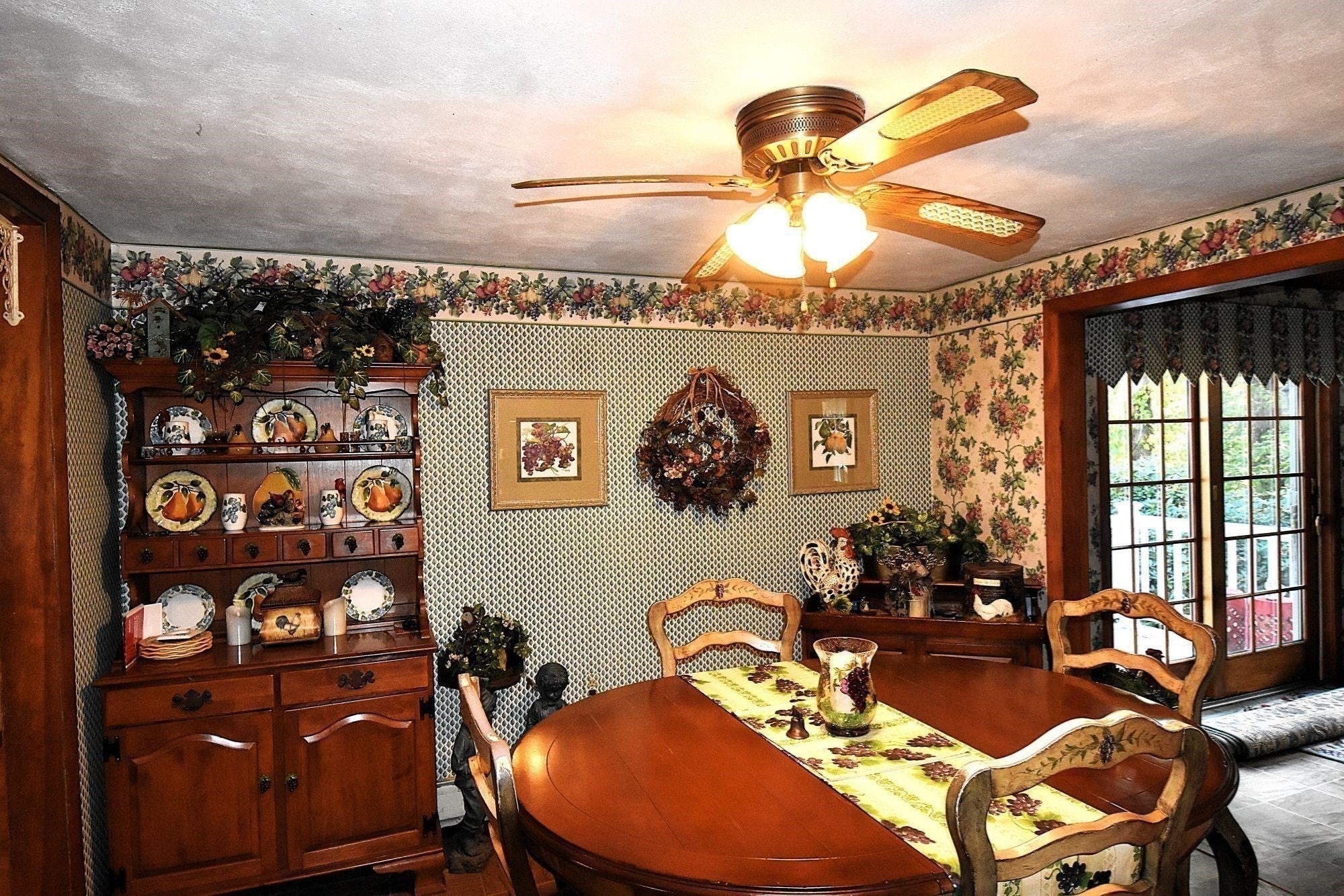 17 Wedgewood Ln, Millbury, MA, 17 Wedgewood Ln, Millbury, MA Photo #14