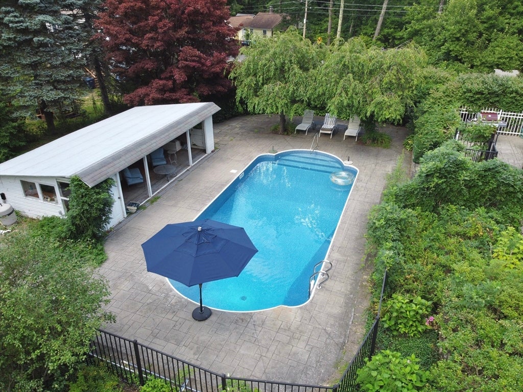 85 Bailey Rd, Holden, MA, 85 Bailey Rd, Holden, MA Photo #16