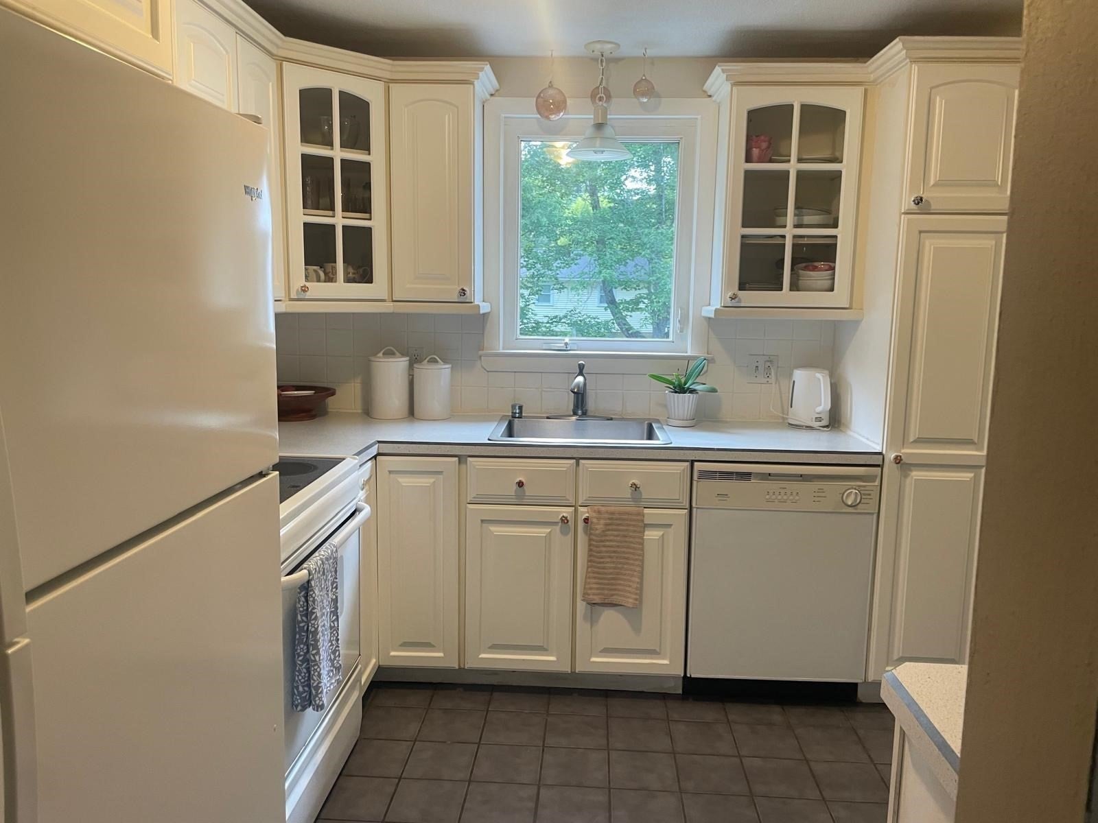 39 Twelfth Ave, Brockton, MA Photo #8
