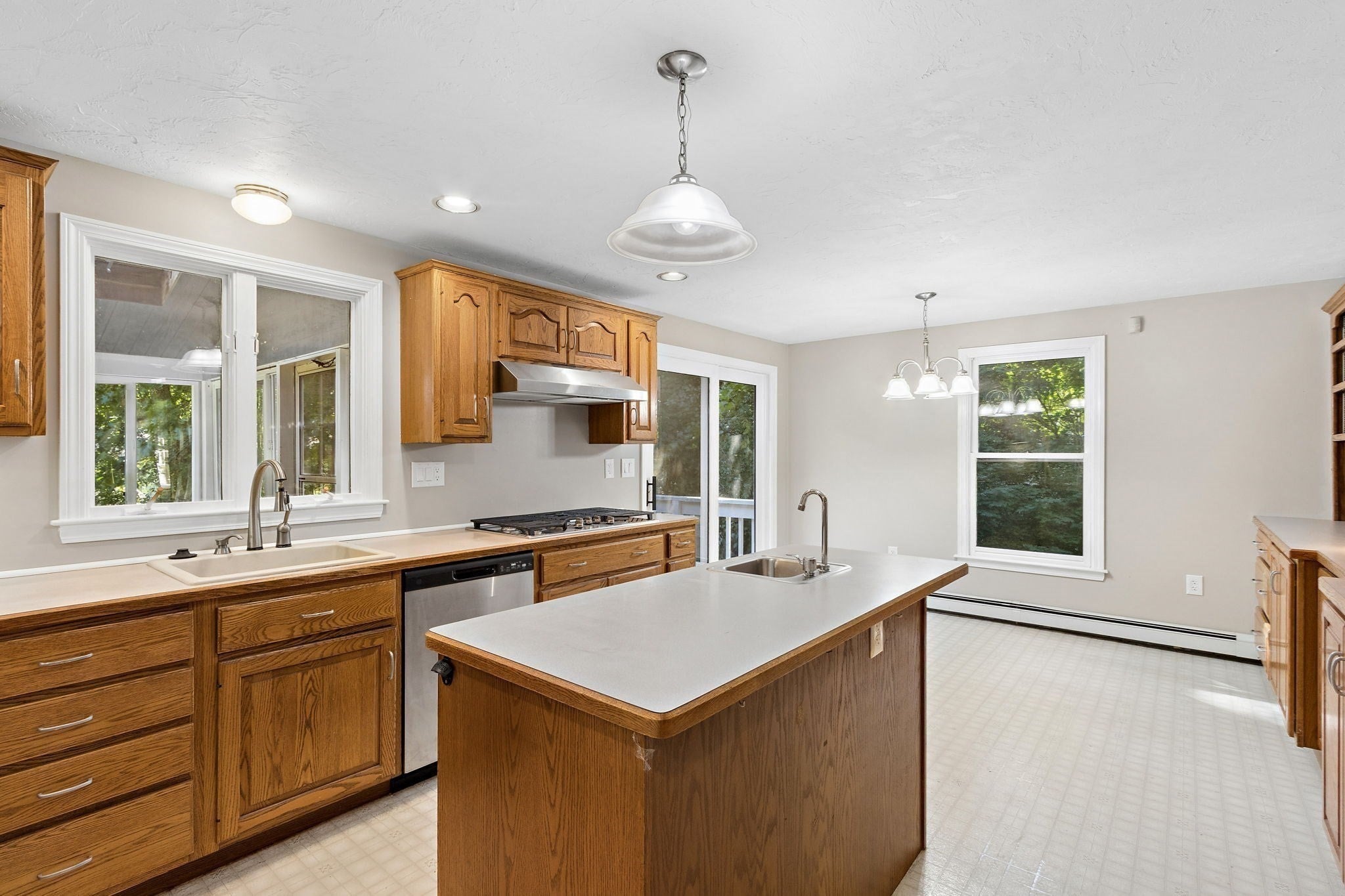 23 Oak St, Medway, MA, 23 Oak St, Medway, MA Photo #15