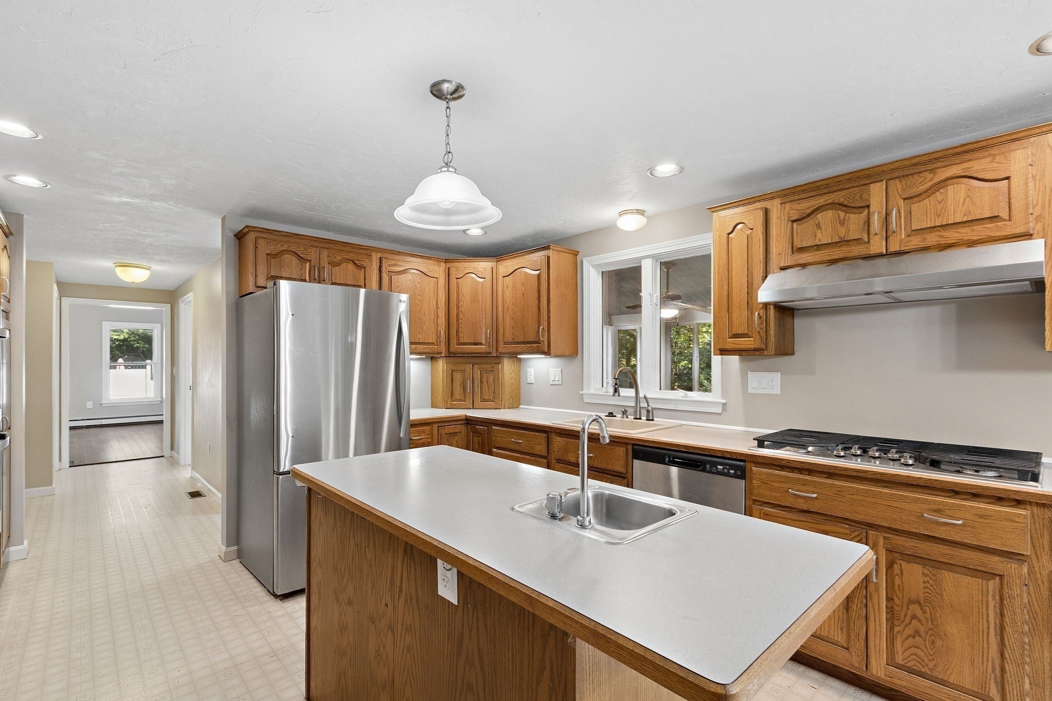 23 Oak St, Medway, MA, 23 Oak St, Medway, MA Photo #17