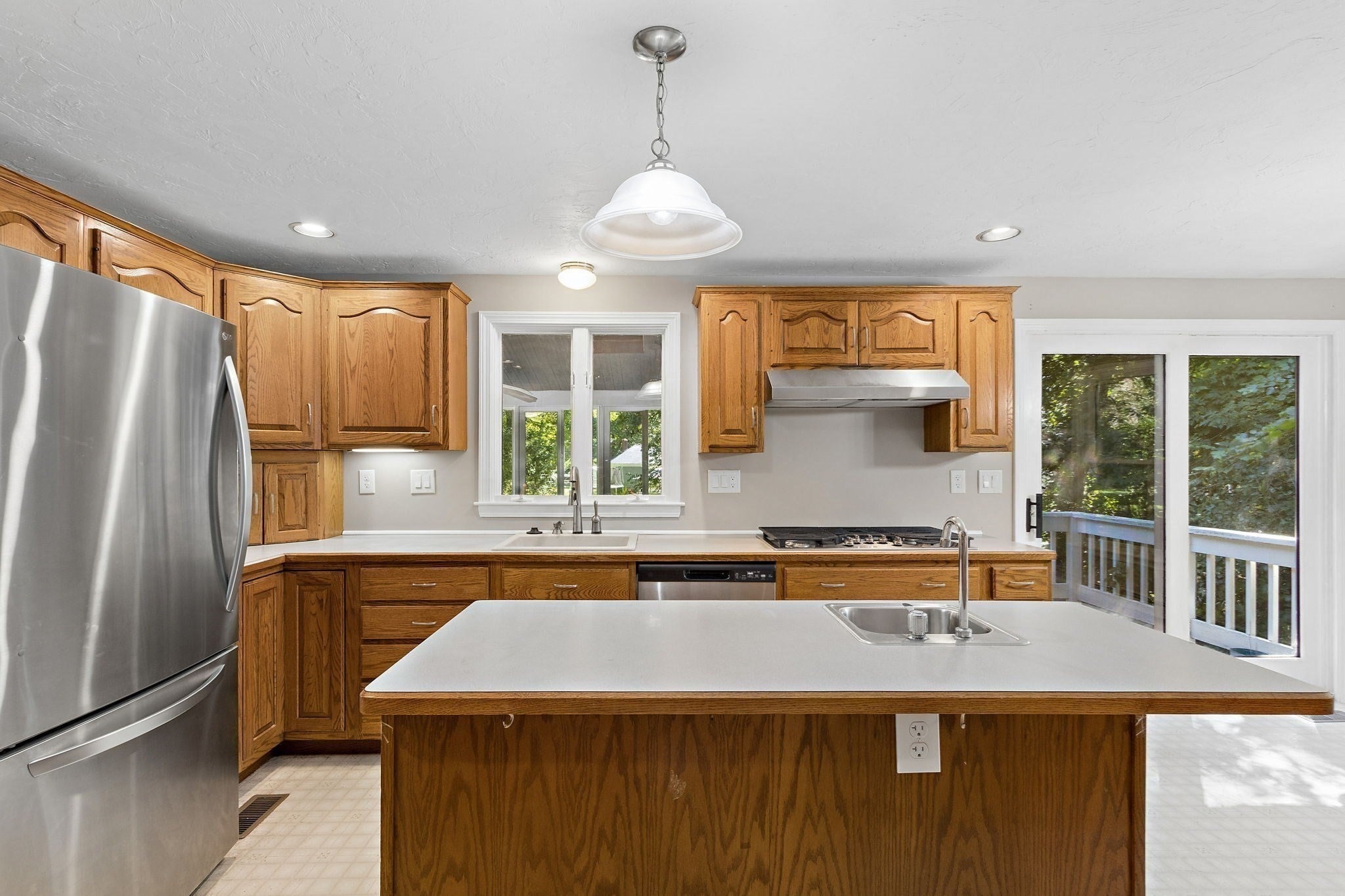 23 Oak St, Medway, MA, 23 Oak St, Medway, MA Photo #16